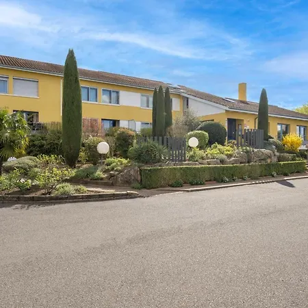 Newport Hotel 3*