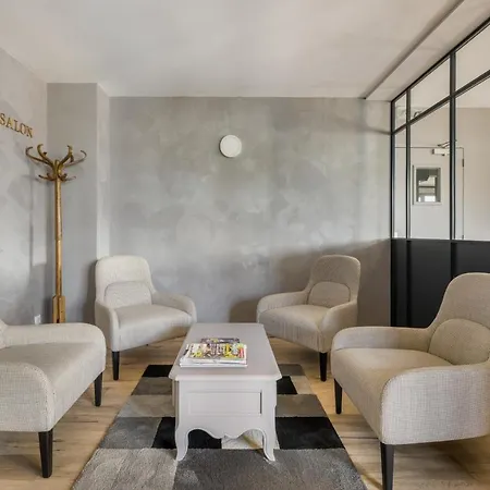 Hotel Newport Villefranche-sur-Saône