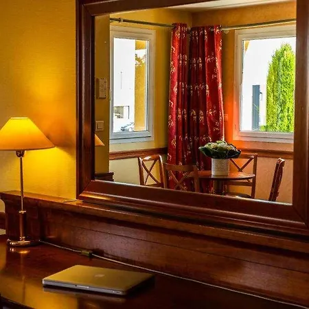 Newport Hotel Villefranche-sur-Saône