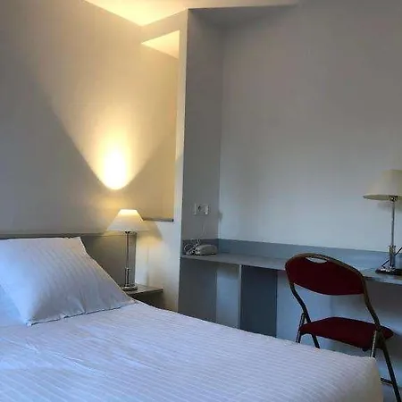 Hotel Newport 3*