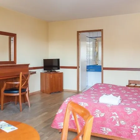 Hotel Newport Villefranche-sur-Saone