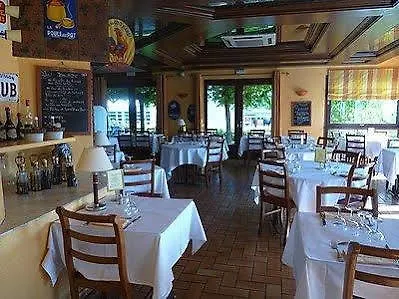 Newport Hotel